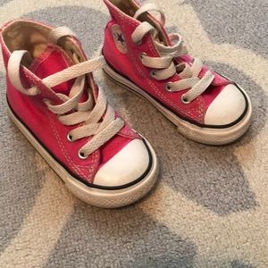 Converse toddler sneakers size 5